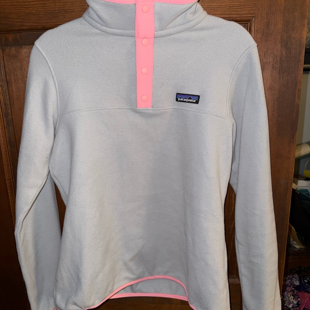 Patagonia Light Gray Fleece with Pink Trim